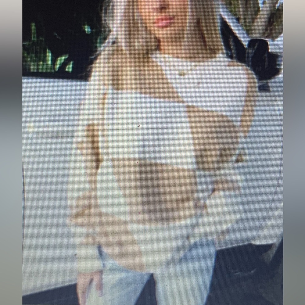 Checkered Sweater - Picture 2 of 3